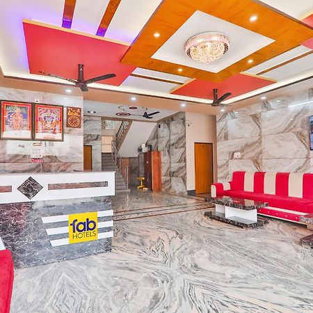 Fabhotel Shree Venkatesh Nileyam Ayodhya Exteriör bild