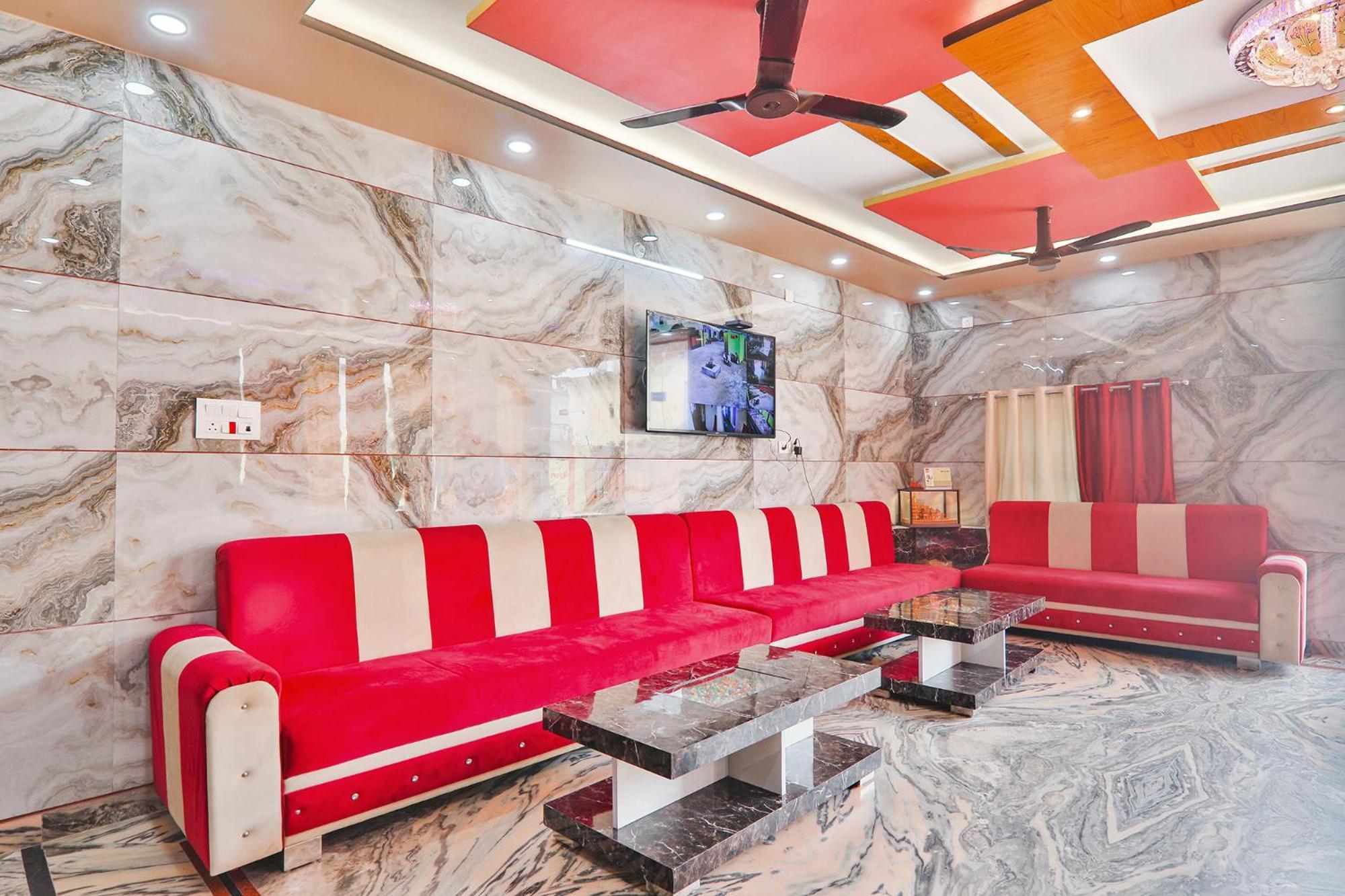 Fabhotel Shree Venkatesh Nileyam Ayodhya Exteriör bild